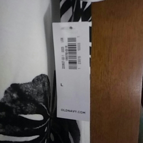 Old Navy Cold Shoulder Swing Dress - Picture 3 of 3